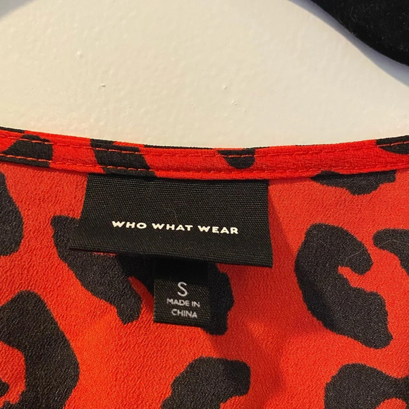 EUC Who What Wear Red Animal Print Flutter Elbow Sleeve Tie Waist Dress Sz Small - Picture 6 of 6